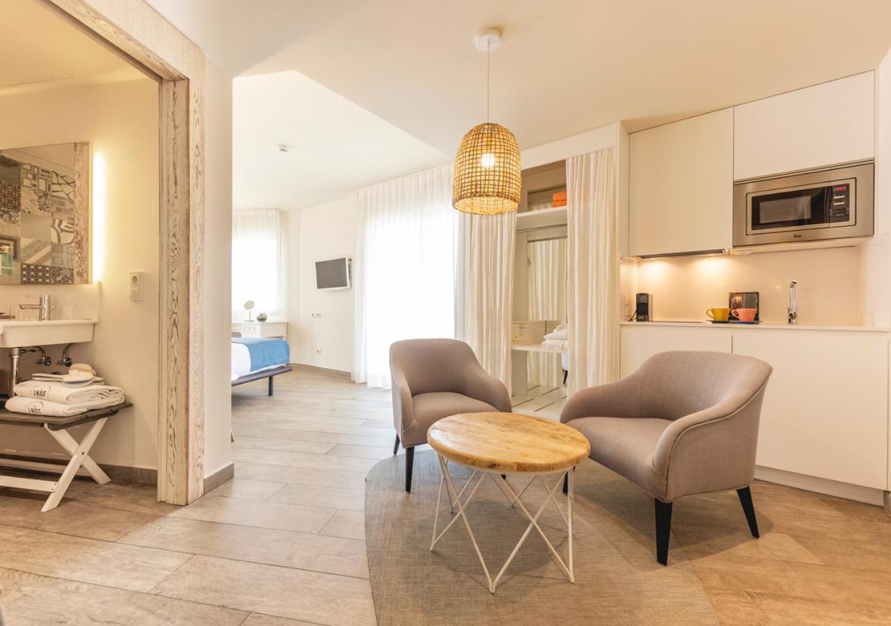 1935 Hotel Boutique & Apartments - Adults Only Roses Bagian luar foto