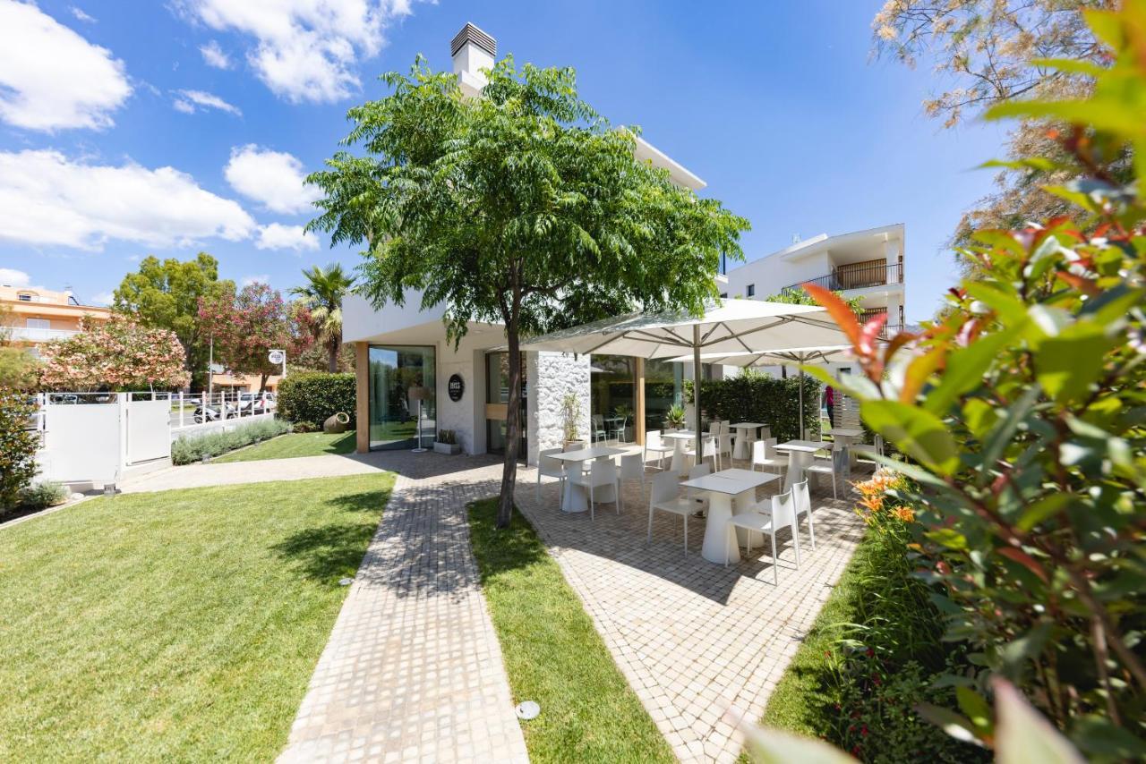 1935 Hotel Boutique & Apartments - Adults Only Roses Bagian luar foto